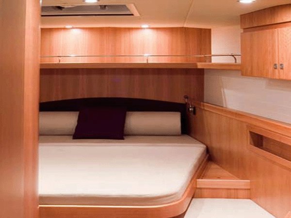 Comet 52 RS Innenansicht