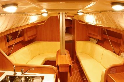 Comet 33 Innenansicht