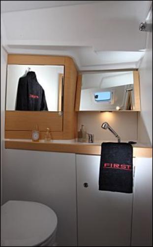 First 40 CR Innenansicht