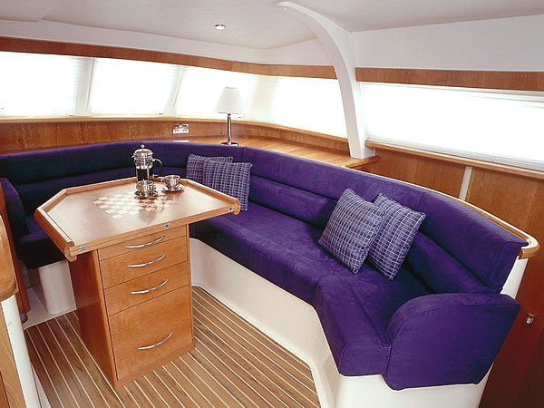 Broadblue 435 Charter Innenansicht