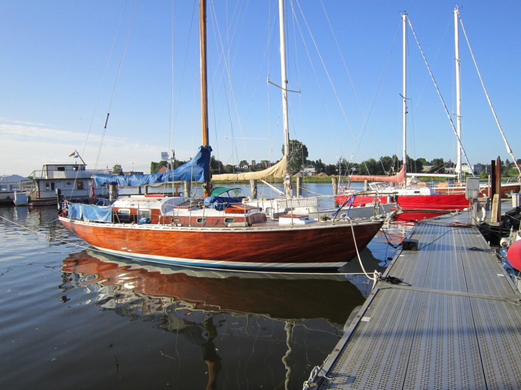 Mahagoni Seekreuzer Außenansicht