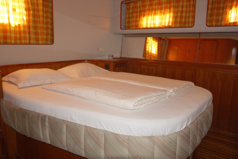 Yaretti 1520 Heck Außenansicht