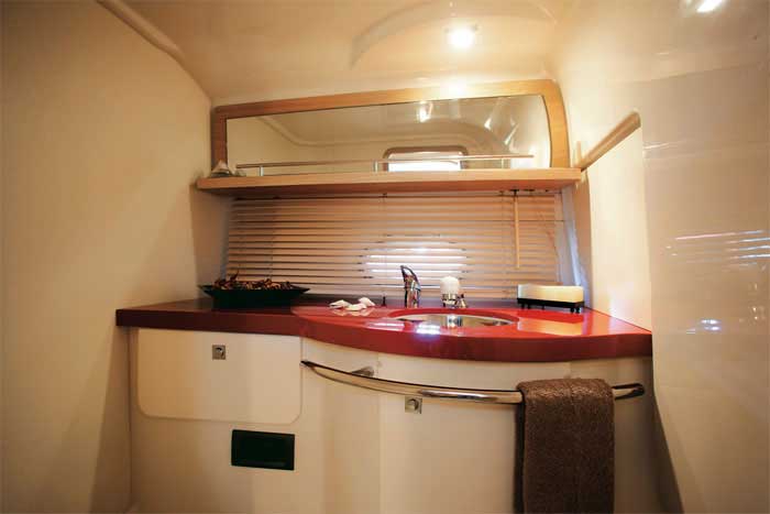 Sessa S 32 Innenansicht