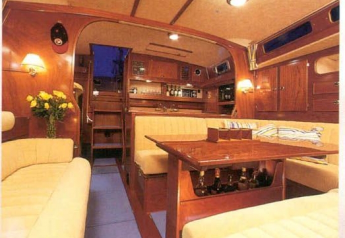 Amel 53 Innenansicht