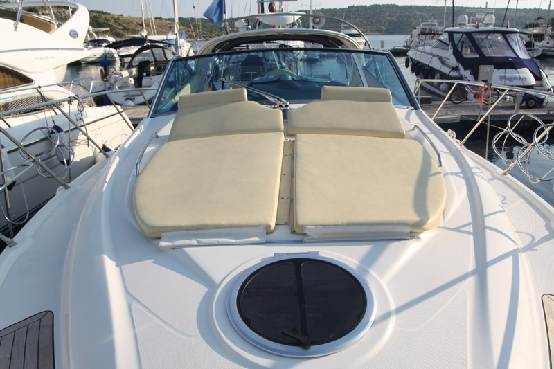 Cranchi 43 Mediterranee Außenansicht