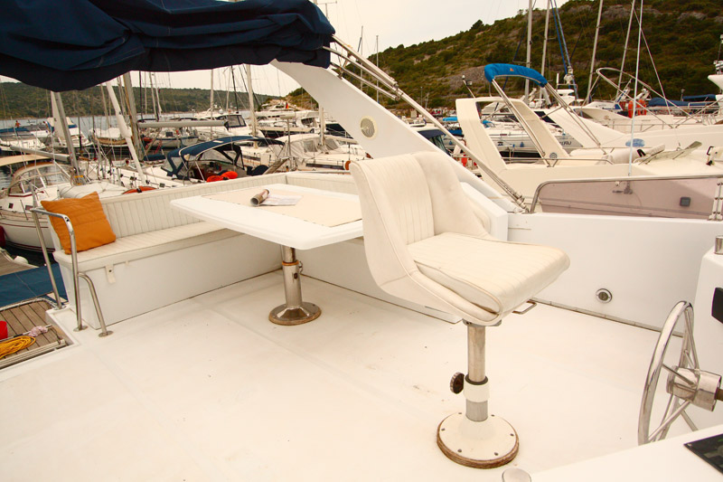 Ocean Alexander 44 Außenansicht