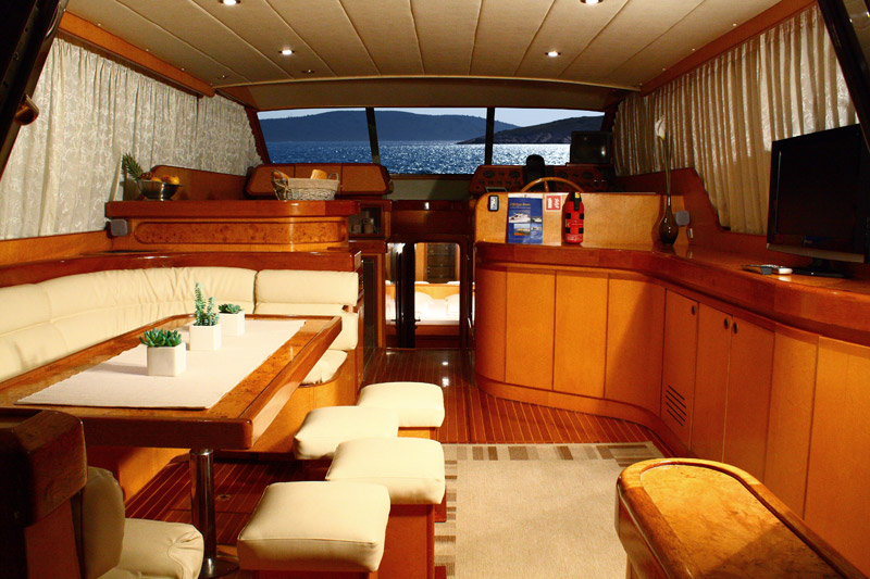 Yaretti 2110 Innenansicht