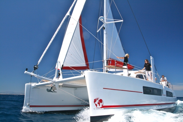 Catana 42 Carbon infusion Außenansicht