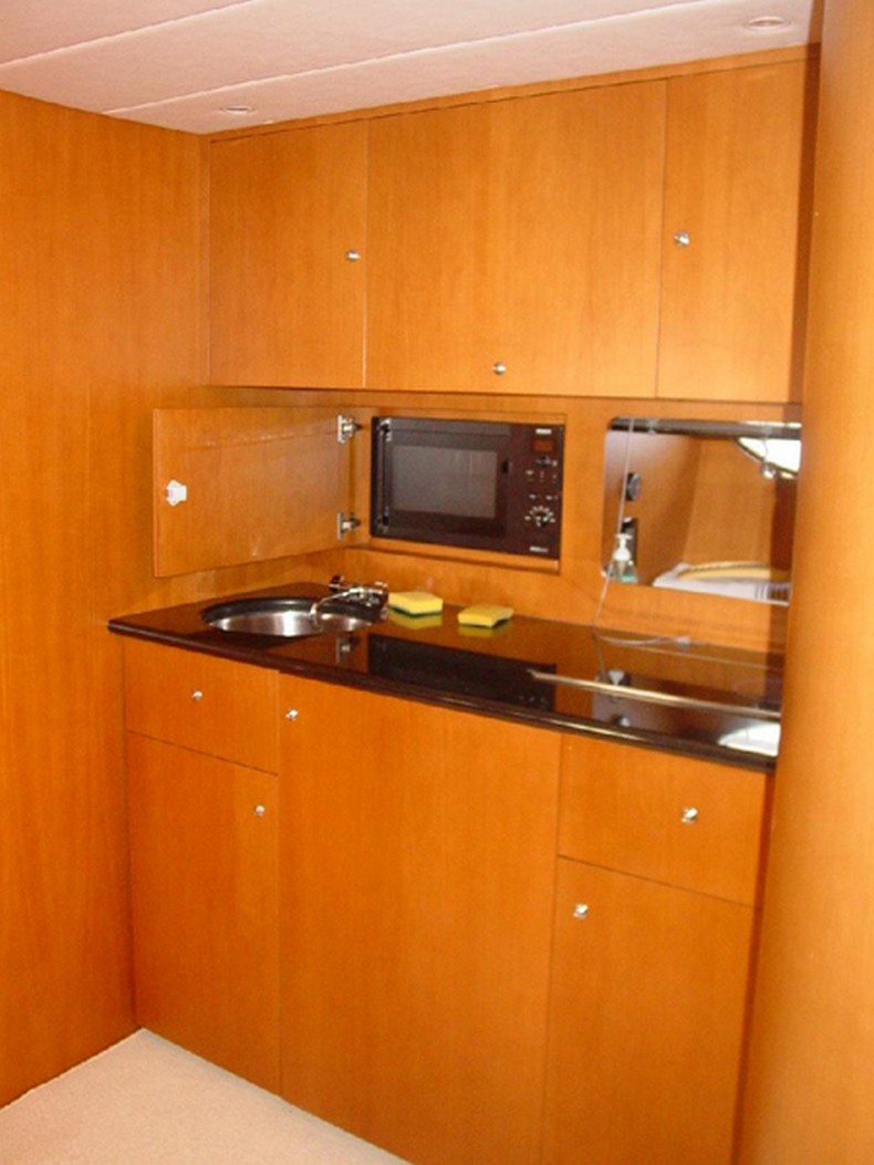 Uniesse 48 Fly Innenansicht