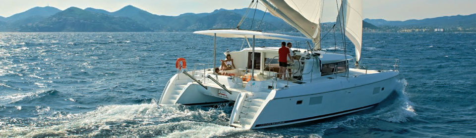 Lagoon 420 Außenansicht