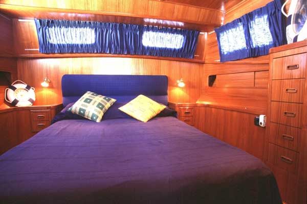 Llaut LI-138 Innenansicht