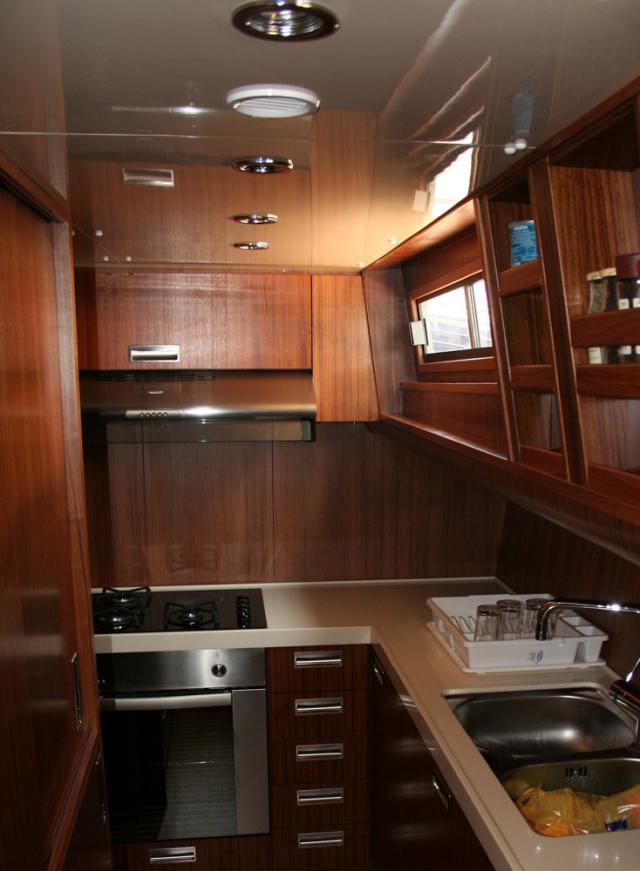 Akir 18 Innenansicht