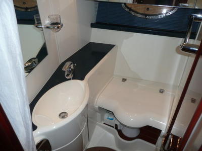 Fairline Phantom 42 Innenansicht