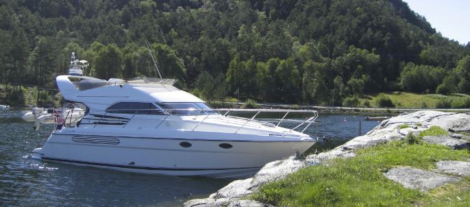 Fairline Phantom 42 Außenansicht