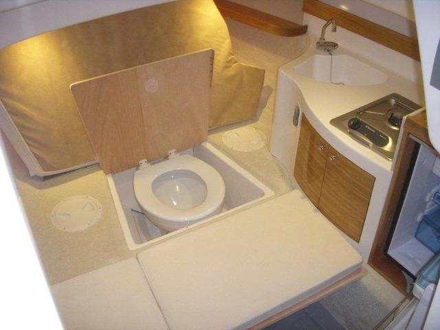 Elan Fishingline 650 Innenansicht