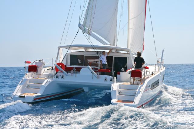 Catana 471 Außenansicht