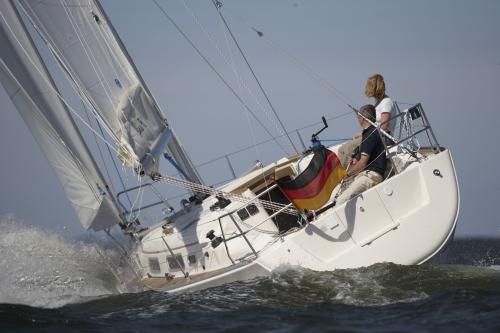 Hanse 345 Außenansicht