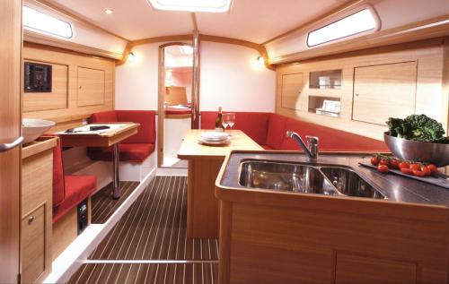 Hanse 345 Innenansicht