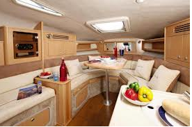 Sea Ray 305 Sundancer Innenansicht