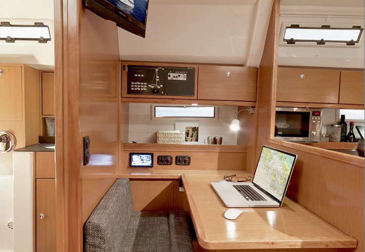 Bavaria Cruiser 50 Innenansicht