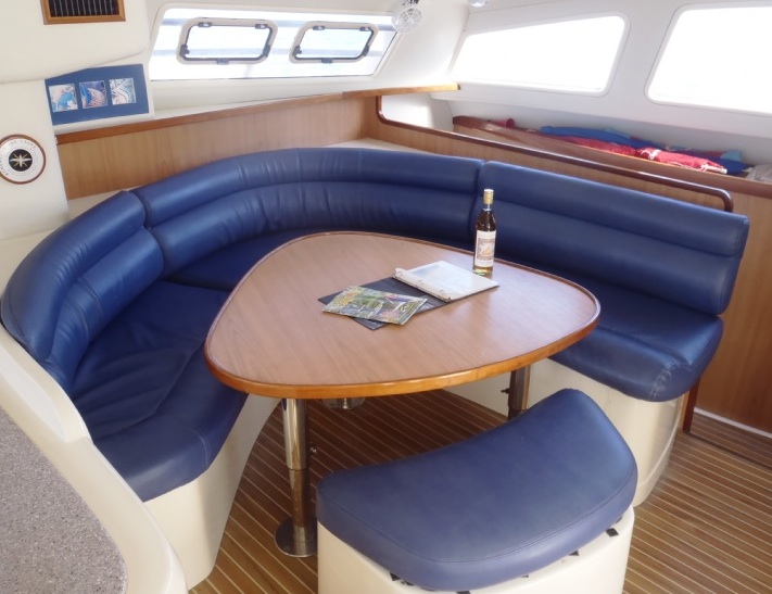 Leopard 4700 Innenansicht