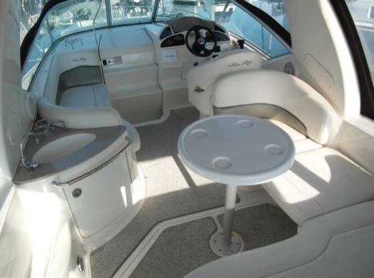 Sea Ray 275 Sundancer Außenansicht