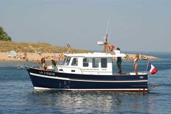Rhea Marine 850 Open
