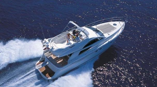 Phantom 46 Außenansicht