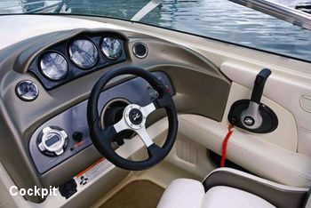 Sea Ray 240 Sunsport Außenansicht