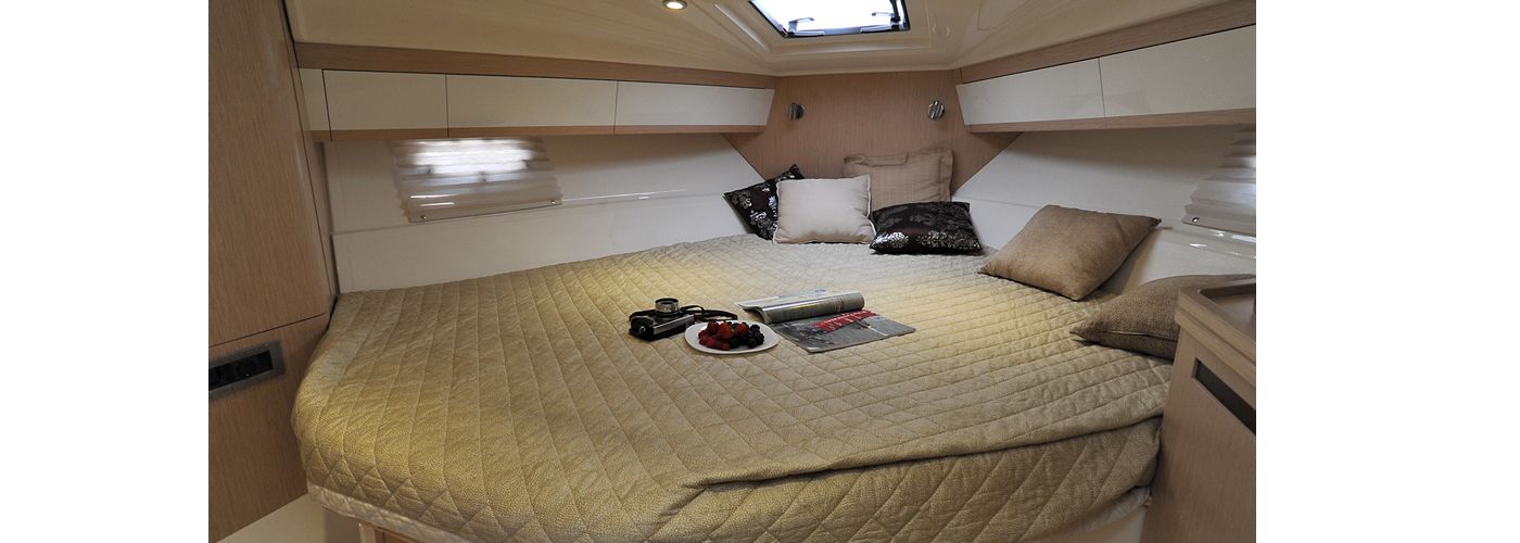 Elan Power 30 Innenansicht