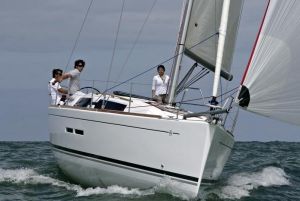 Dufour 375 Grand Large Außenansicht