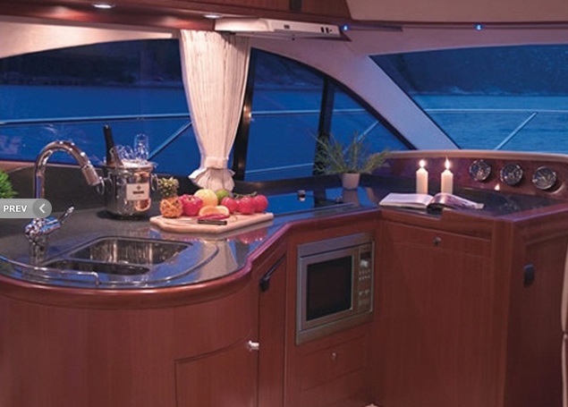 Galeon 440 Fly Innenansicht
