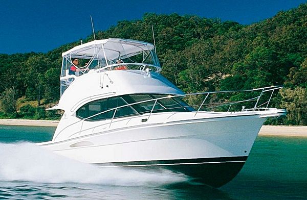 Riviera 33 Open Flybridge