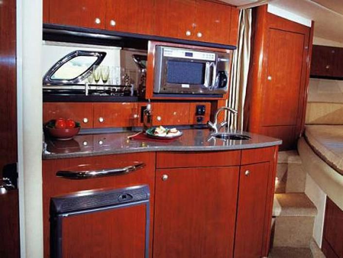Sea Ray 335 Sundancer Innenansicht