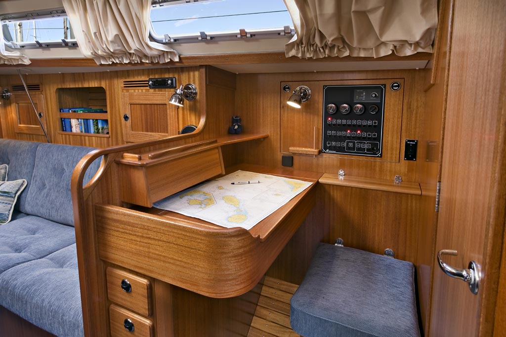 Hallberg Rassy 342 Innenansicht