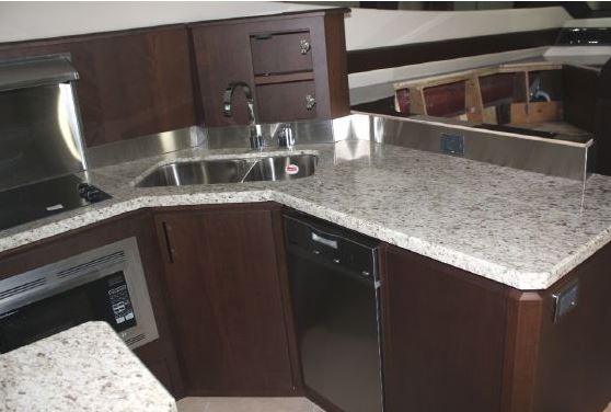 Dominator 68 Innenansicht