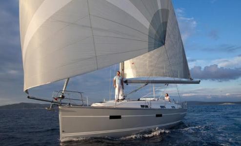 Bavaria Cruiser 36 Avantgarde (3 Kabinen, 1 Bad) Top Bild