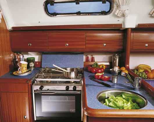 Bavaria 32 Cruiser Innenansicht