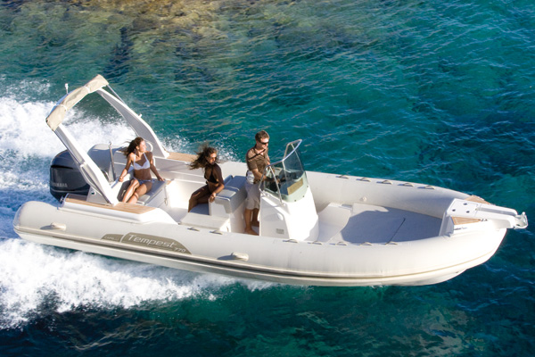 Cantiere Capelli Tempest 770