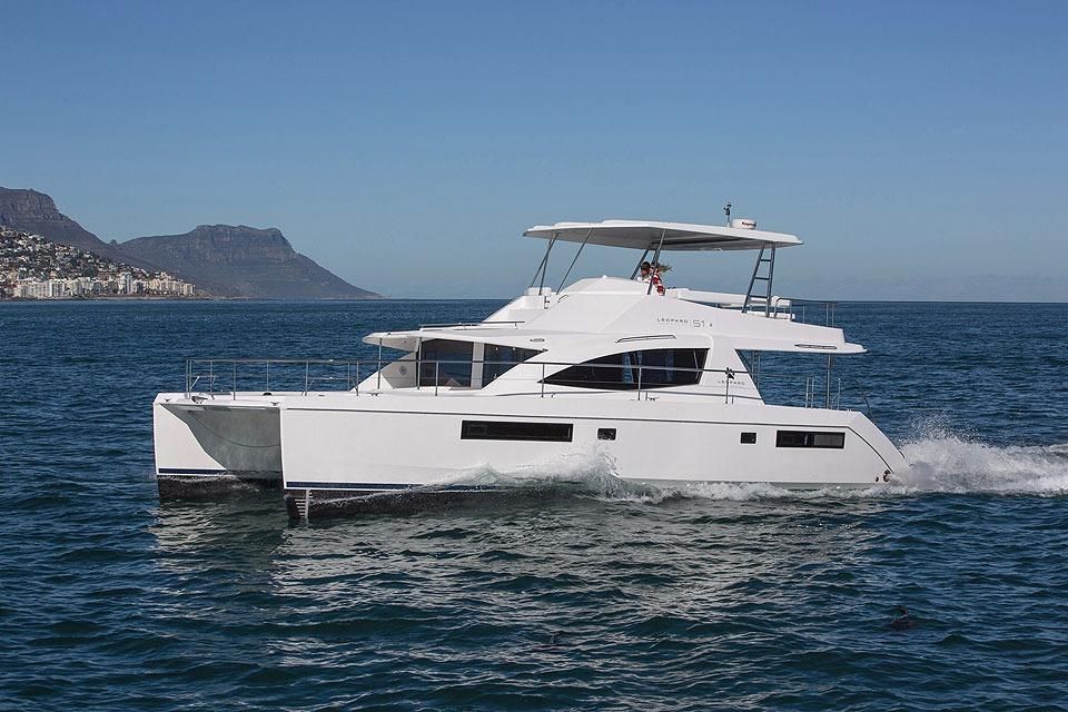 Robertson & Caine Leopard 51 Powercat Premier