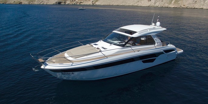Bavaria Sport 450 HT - 2 Kabinen / 2 B&auml;der