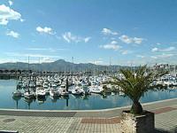Port de Plaisance Yachtcharter Frankreich Port de Plaisance Hendaye