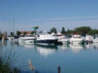 Marina Uno Yachtcharter Italien Marina Uno