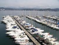 Marina del Fezzano S.r.l. Charter Italien MArina del Fezzano Stege