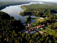 Masurische Seenplatte Charter Polen MAsruen Ort mit Marina