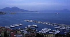 Porto di Napoli-Bootscharter Italien Marina Porto di Neapel