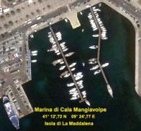 Marina di Cala Mangiavolpe Charter Italien Sardinien MArina di Cala Mangiavolpe