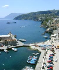 Porto di Sotto Monastero Charter Italien Marina Corta